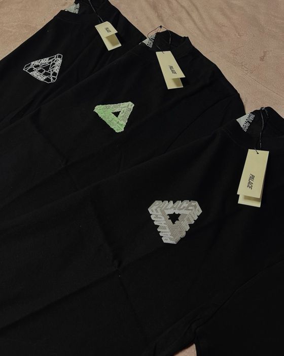 Чорна футболка PALACE