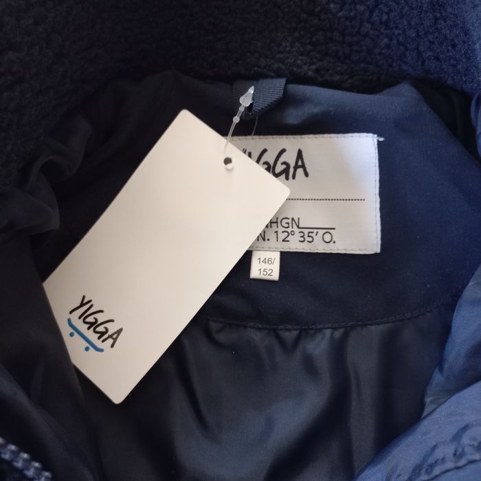 Nowa bluza ocieplana kurtka- 146/152-yigga