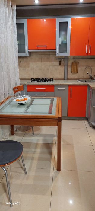 Сдам 2 х ком  квартиру по суточной,почасово.