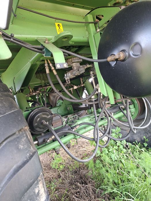 Przyczepa samozbierająca Krone ZX450 GL