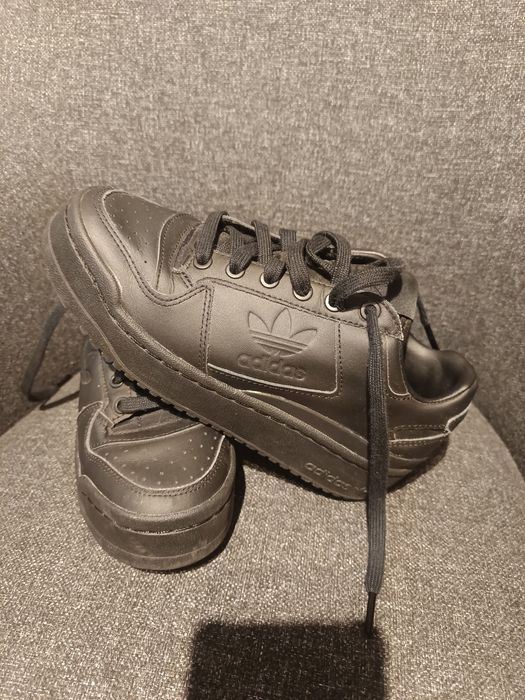 Adidas forum bold