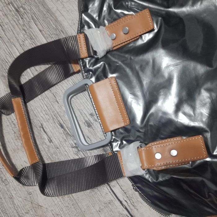 Srebrna nowa torebka shopper holo