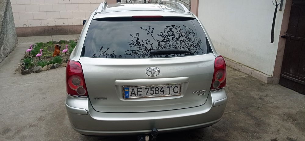 Продам Таёту Авенсис