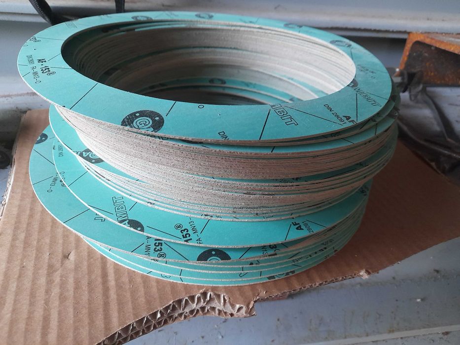 Uszczelki klingerytowe kolnierzowe dn250