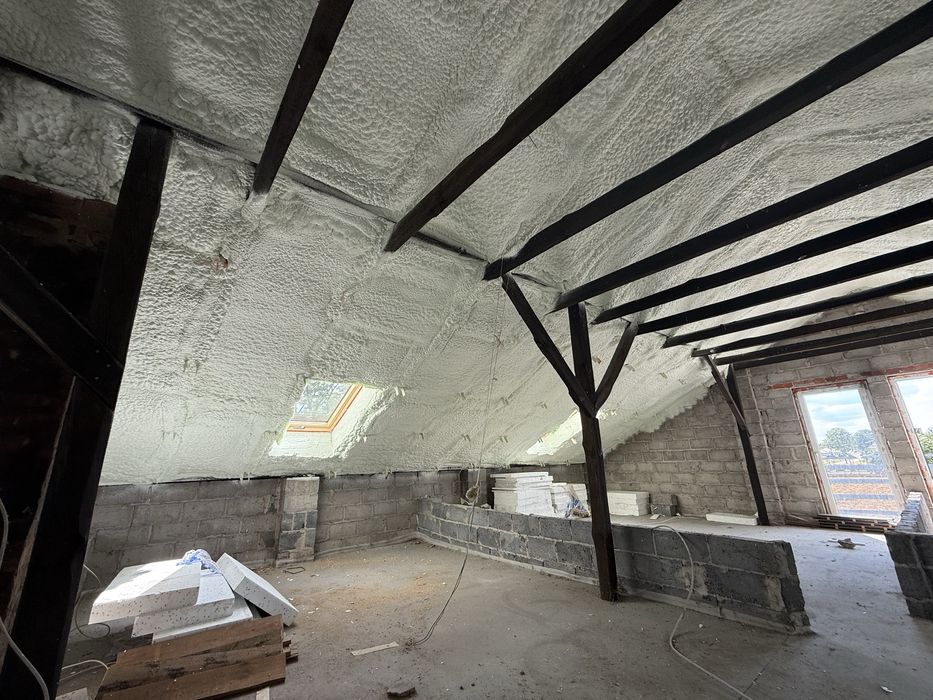 Ocieplanie poddaszy pianką PUR - Częstochowa