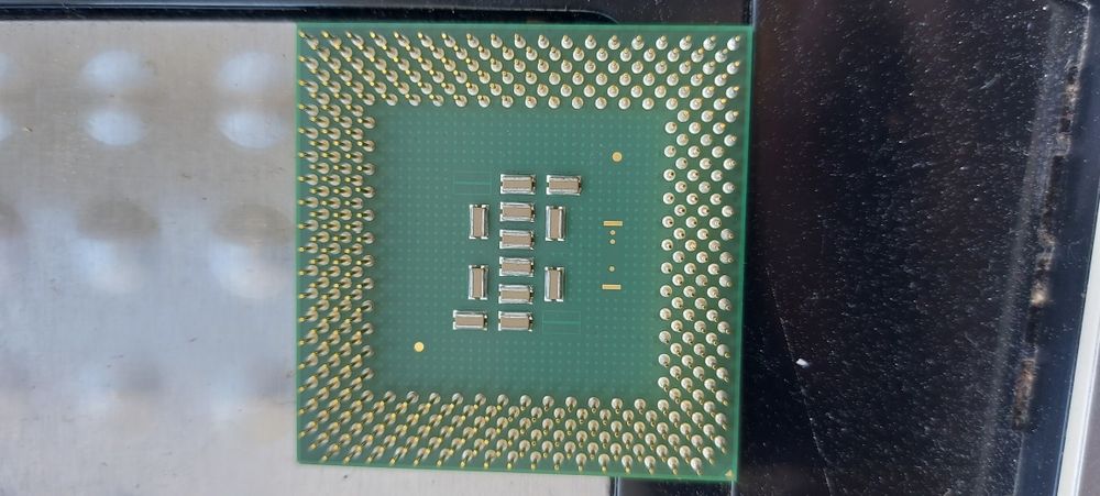 procesor Intel Pentium III 677
