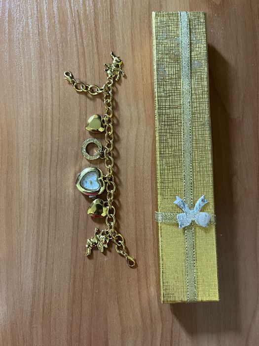 Годинник з прикрасами жіночий