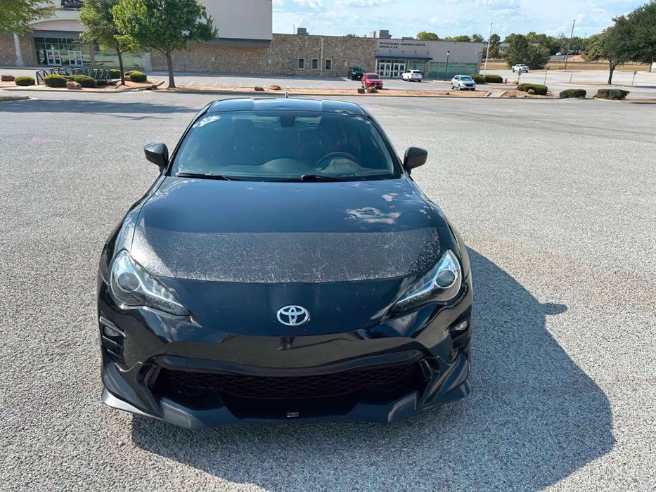 Toyota 86      2018