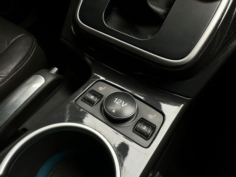 Форд ескейп  2013 року