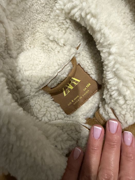 тепла шубка Zara104