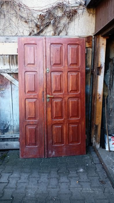 Drzwi dębowe zewnętrzne  dwu skrzydłowe