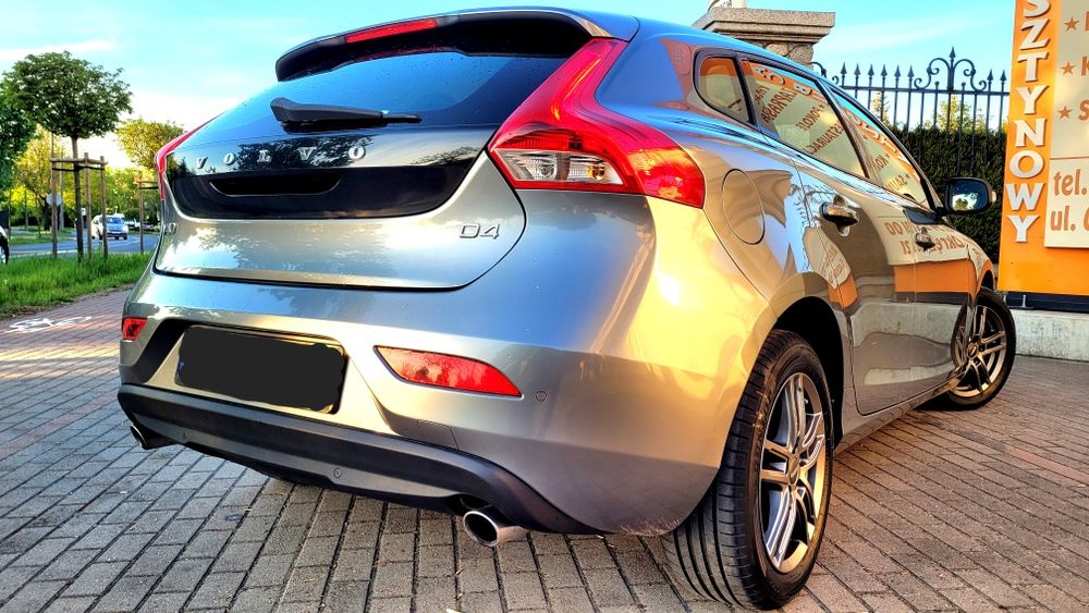 PRZEPIĘKNE Volvo V40!Całe w ORYGINALE!Stan SALONOWY!Oryginalny Niski Przebieg!