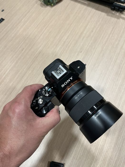 Sony alpha 7 + objetiva