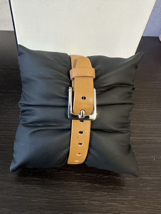 Годинник DKNYжіночій