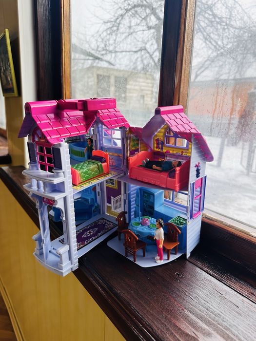 Розкладний будинок для ляльок
