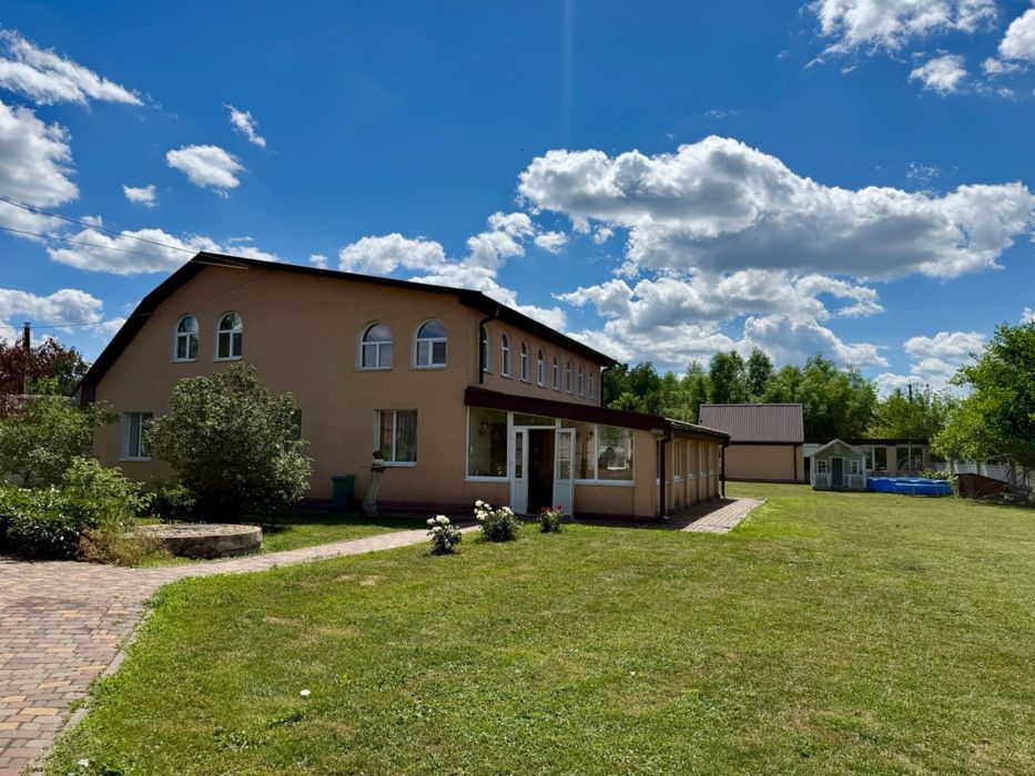 Будинок 150 м² у Бородянці | Газ | Під житловий сертифікат | 3 гаражі | Баня | Власне озеро | теплиця | котельня