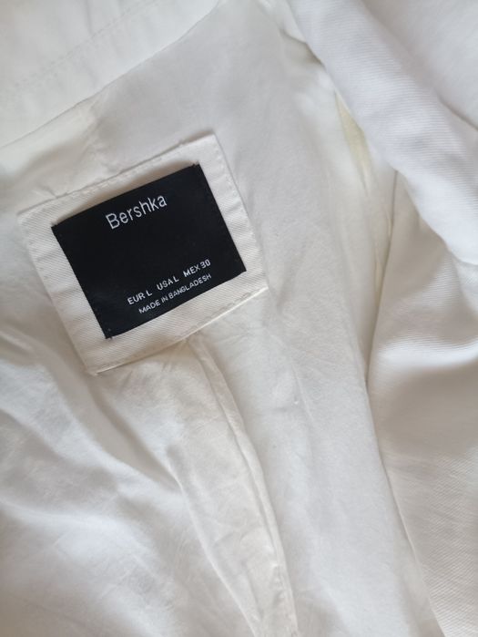 Bershka rozmiar M/L 38/40 kremowa ecru marynarka