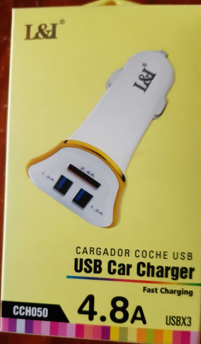 Carregador de telemóvel para automóvel