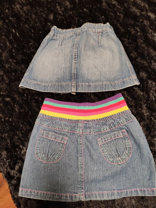 2 śliczne spódniczki jeansowe FIRMOWE r.92-98