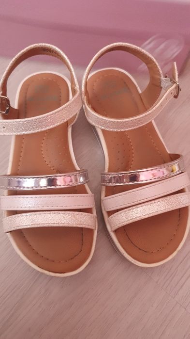 Sandalias como novas