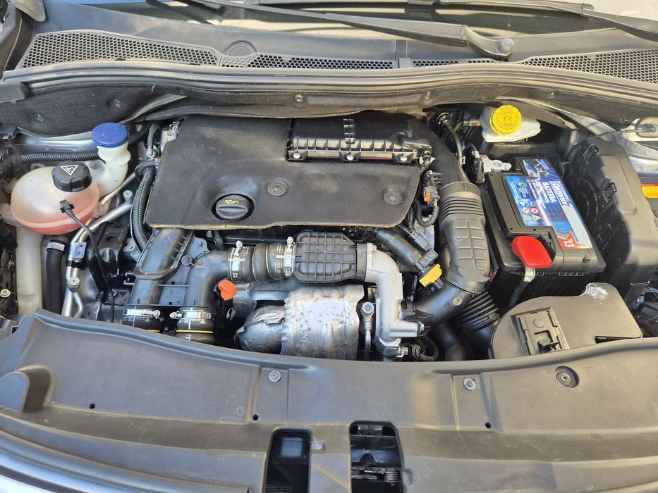 Peugeot 2008 1.6 Blue-hdi style