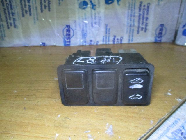 Comando / botão / interruptor multifunções HONDA Concerto Sedan (HWW_)