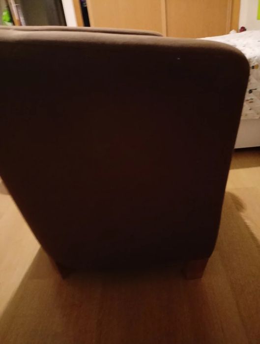 Poltrona sofá castanha em tecido