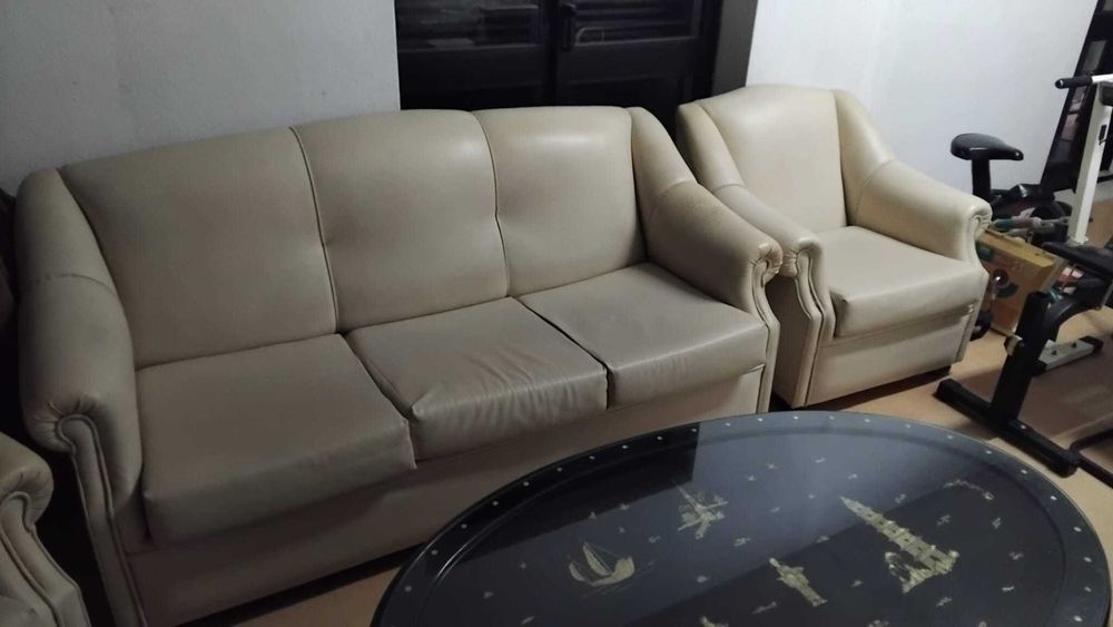 Sofá 3 lugares e 2 poltronas