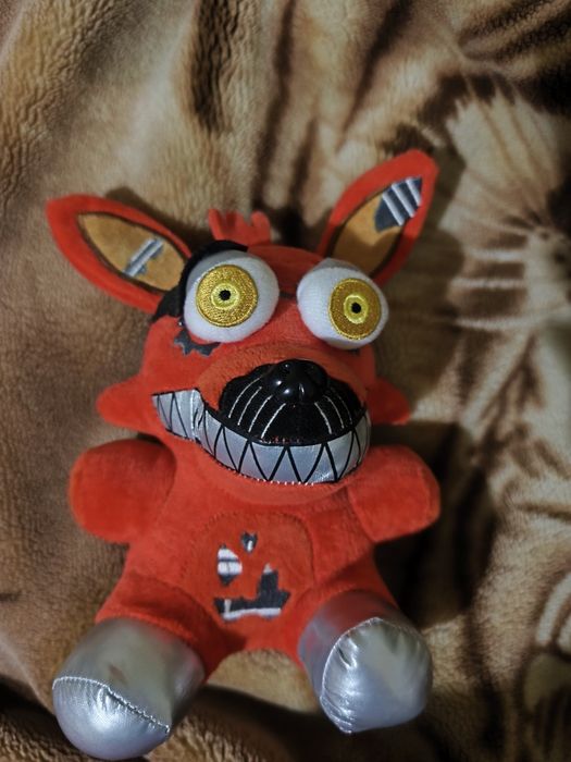 Іграшка Фоксі з Фнафу