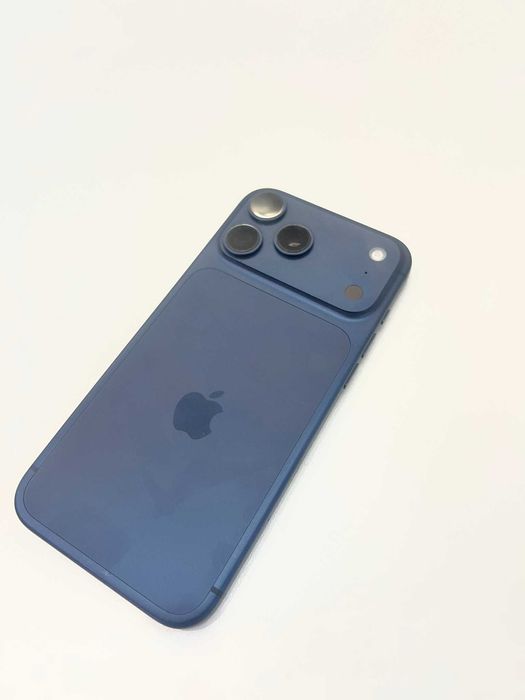 iPhone 17 Pro Max 256GB Azul – Usado Grade A | Bateria 100%