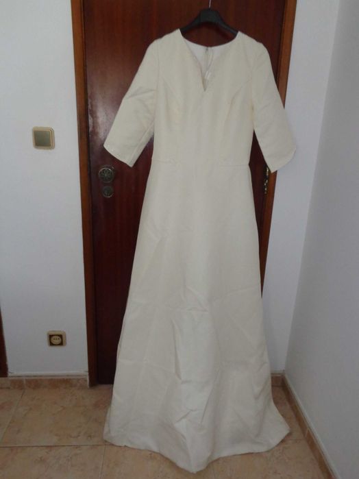 Vende-se vestido de noiva com mangas 3/4