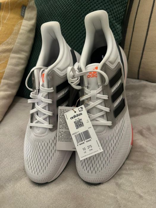 Tênis Adidas 44 novos