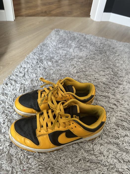 nike dunk goldenrod