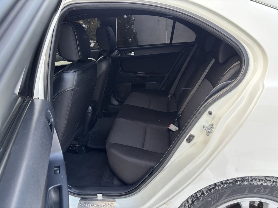 Mitsubishi Lanсеr 2011,1.8, механика, в отличнейшем состоянии!