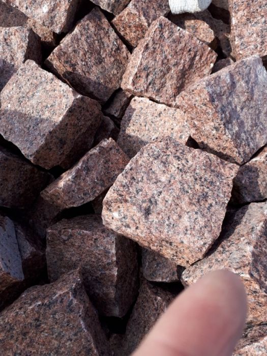 Бруківка гранітна