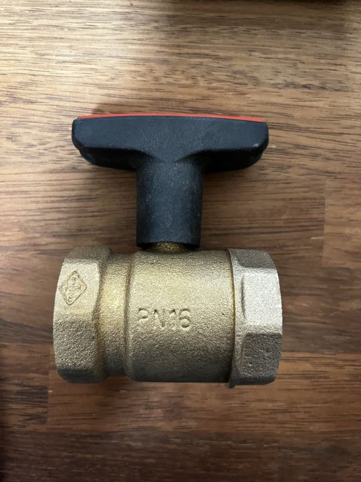 Sprzedam zawory heimeier 1.1/2” i 1.1/4”