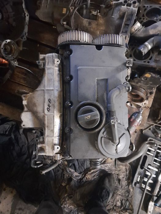 Silnik słupek BKP 2.0 tdi 140 koni VW,Audi, Skoda, Seat