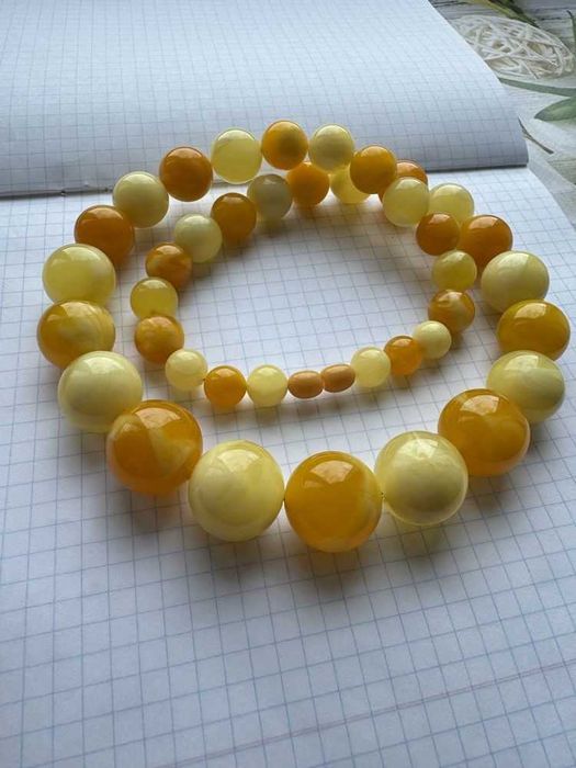 Bardzo ładne korale z naturalnego bursztynu, miodowo-cytrynowy