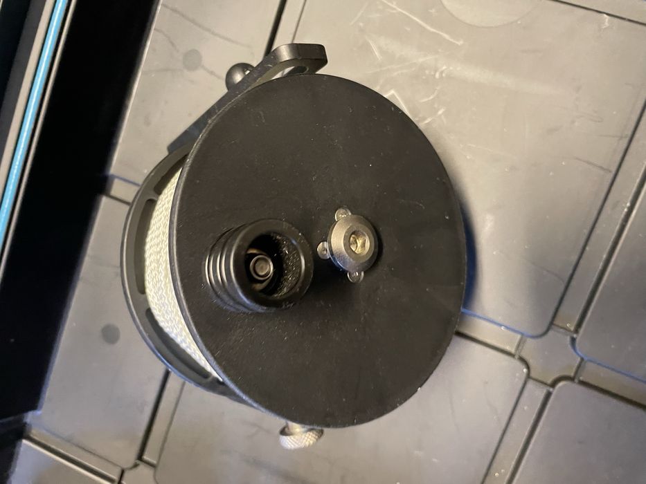 Kołowrotek nurkowy hollis