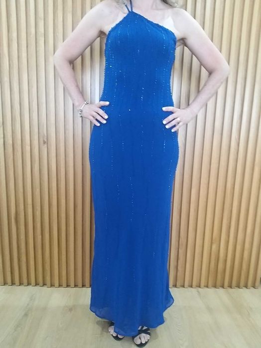 Vestido Azul Turquesa — Um Encanto Usado Apenas Uma Vez