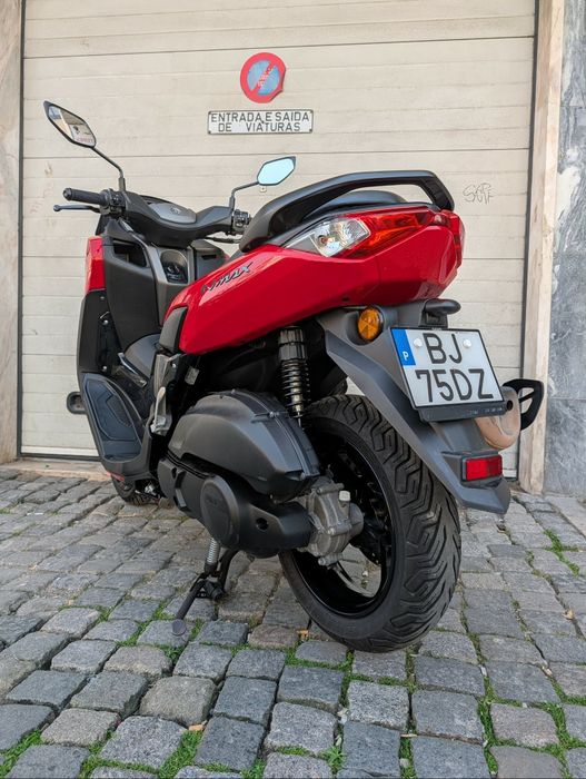 Yamaha N-Max 125cc