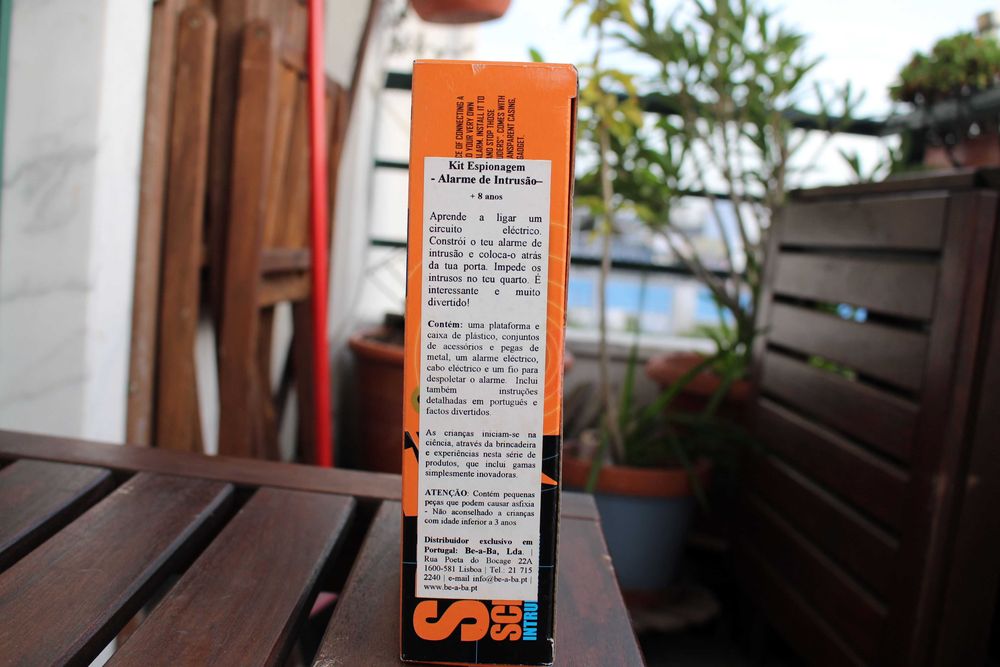 Kid labs spy science