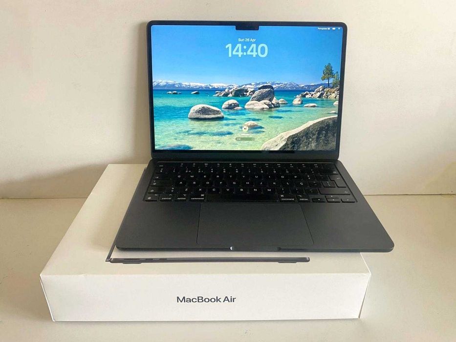 Portátil MACBOOK AIR M2  13.6"  8GB RAM   DISCO 1 TB