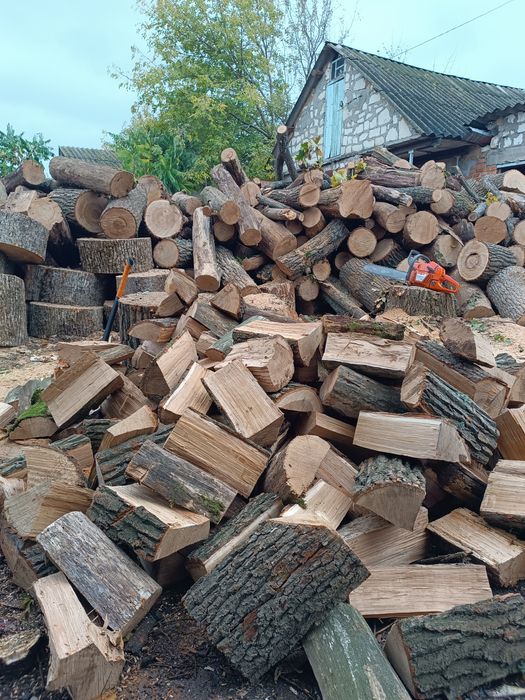 Дрова з Лісництва  тільки тведа порода(дуб, акація, ясен).