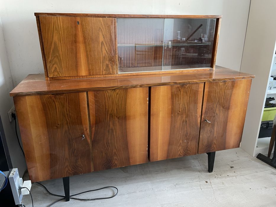 Kredens PRL lata 70-te