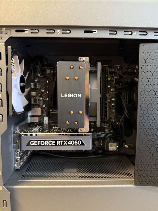 Komputer LENOVO Legion T5 26IRB8