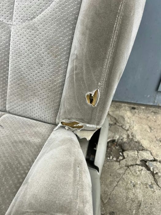 Сидіння для авто