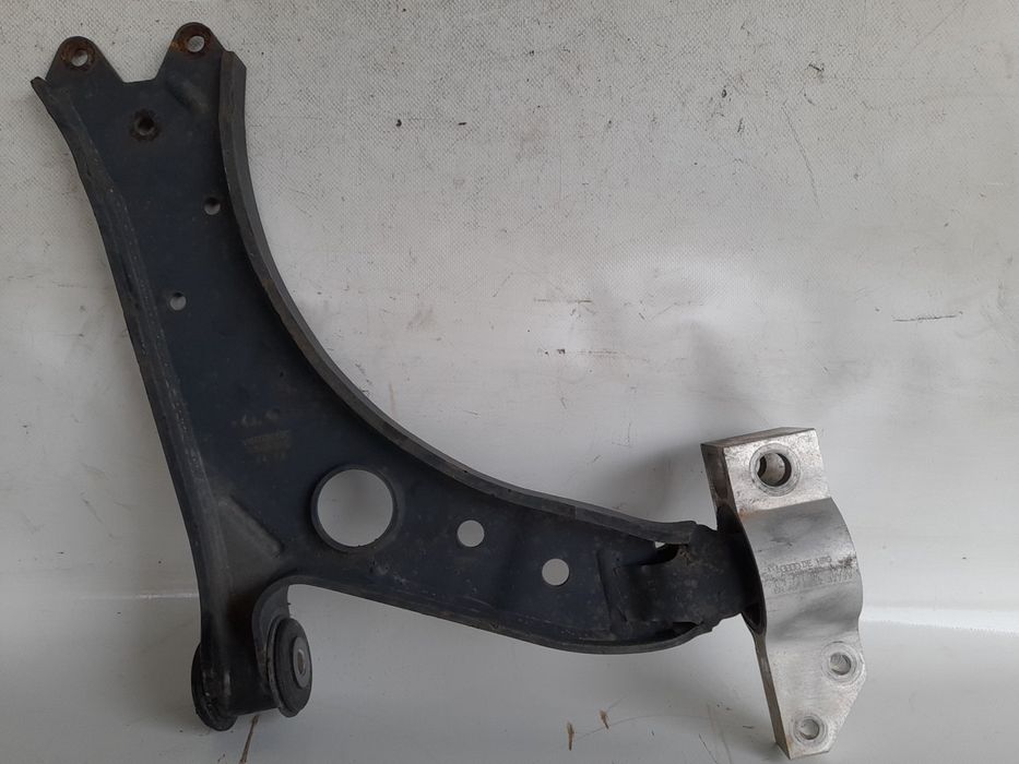 Braço de suspensão frente esquerdo AUDI A3 (8P1)