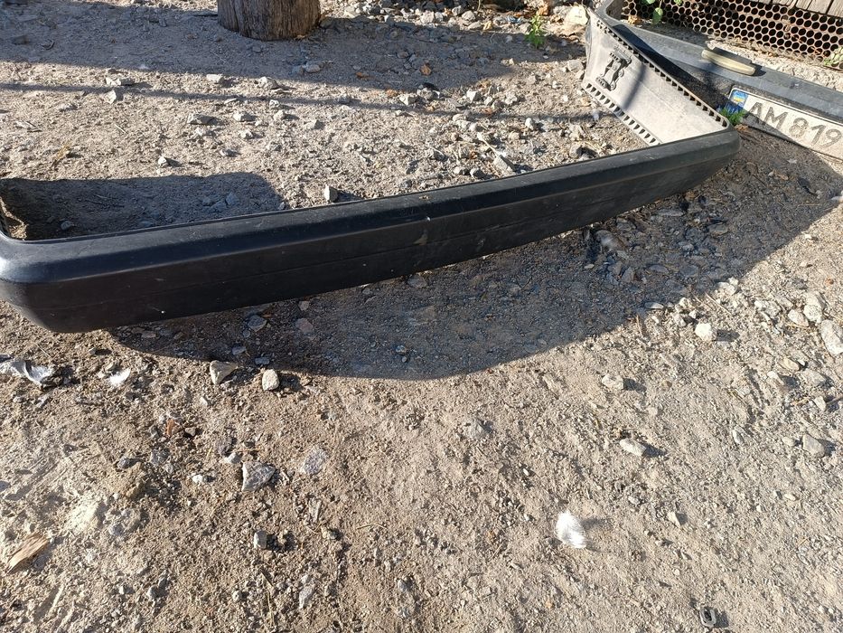 Продам бампери перід/зад ауді 80 б2