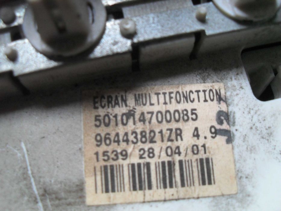 Ekran radia Peugeot 206